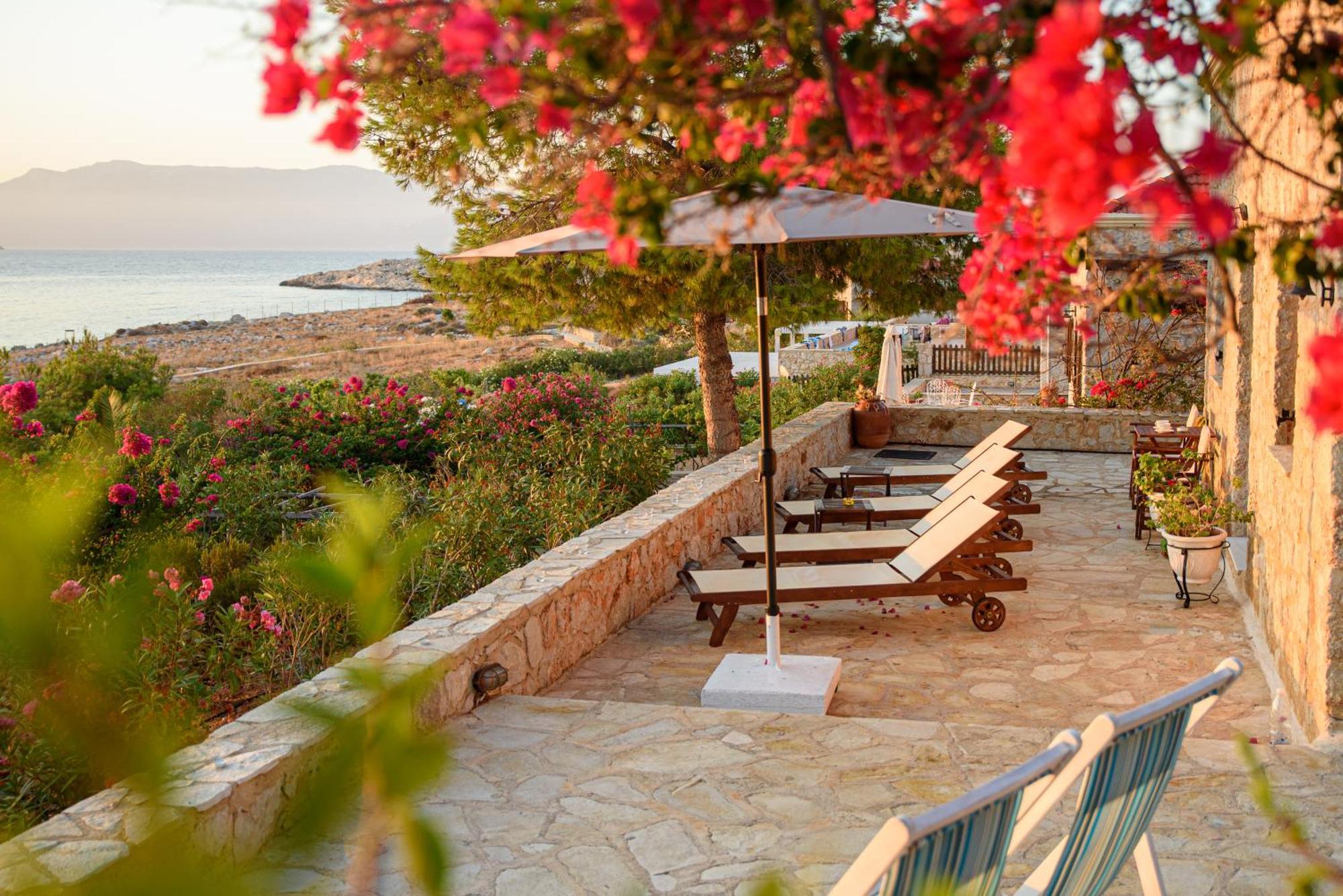 Villa Ftenagia Chalki Town Exterior foto